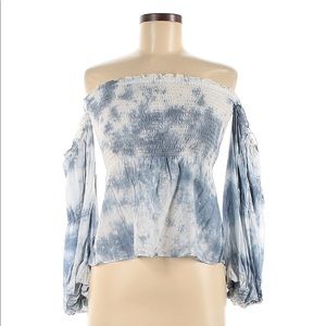 American Eagle off the shoulder shirt